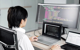 克孜勒苏 ,php声明和调用变量的符号是什么？